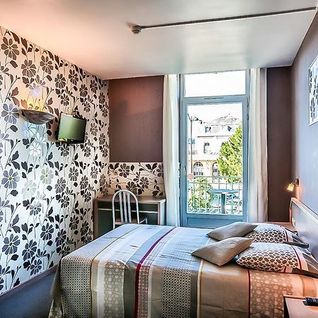 Le Terminus Hotel Вилньов-сюр-Ло Екстериор снимка